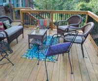 Natural deck color with wicker furniture